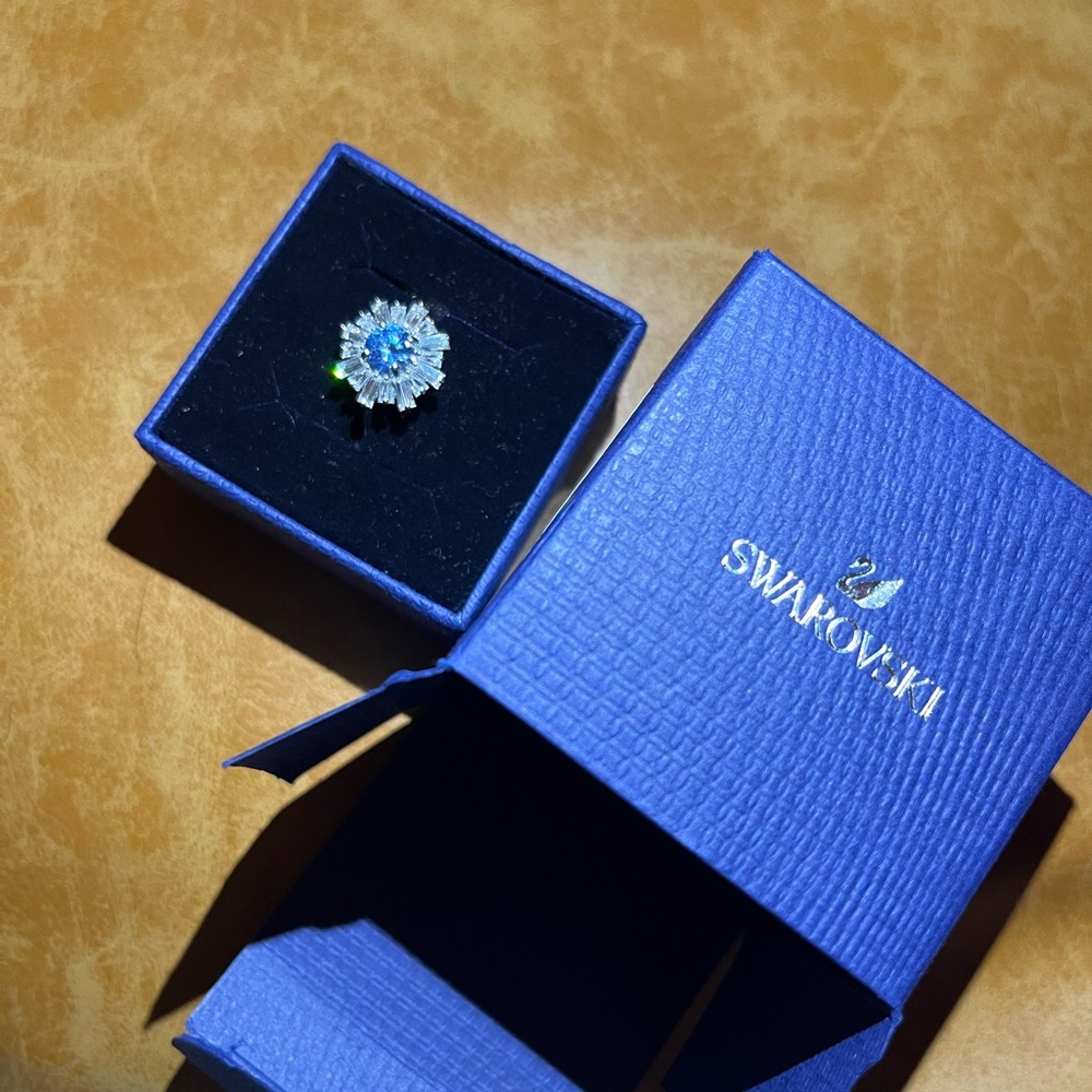 Swarovski Ring size 6